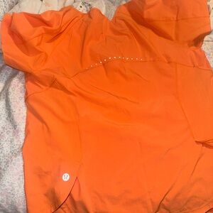 Lululemon orange short sleeved top